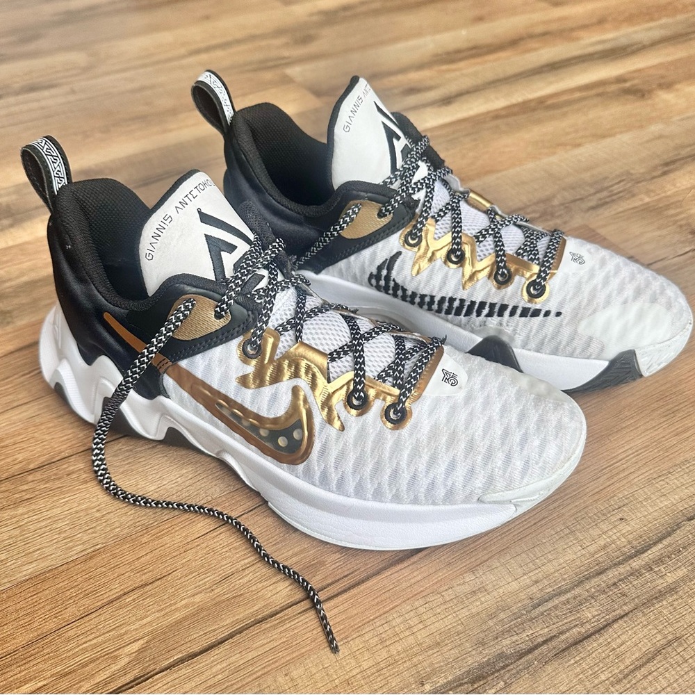 Nike Giannis Immortality Championship Men’s Sneakers Size 8 Gold/Black/White